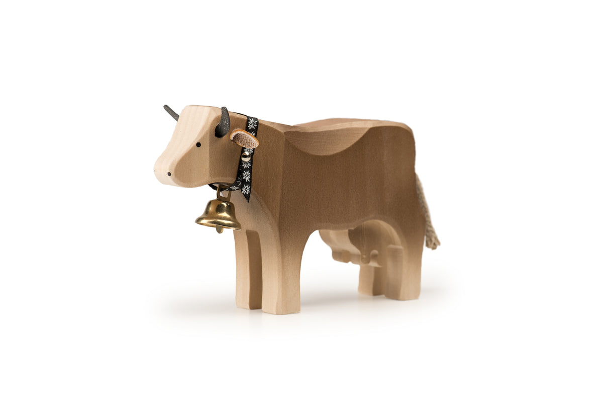 Trauffer Kuh stehend