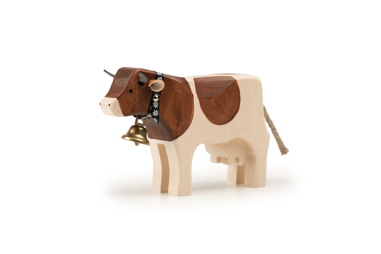 Trauffer Kuh stehend