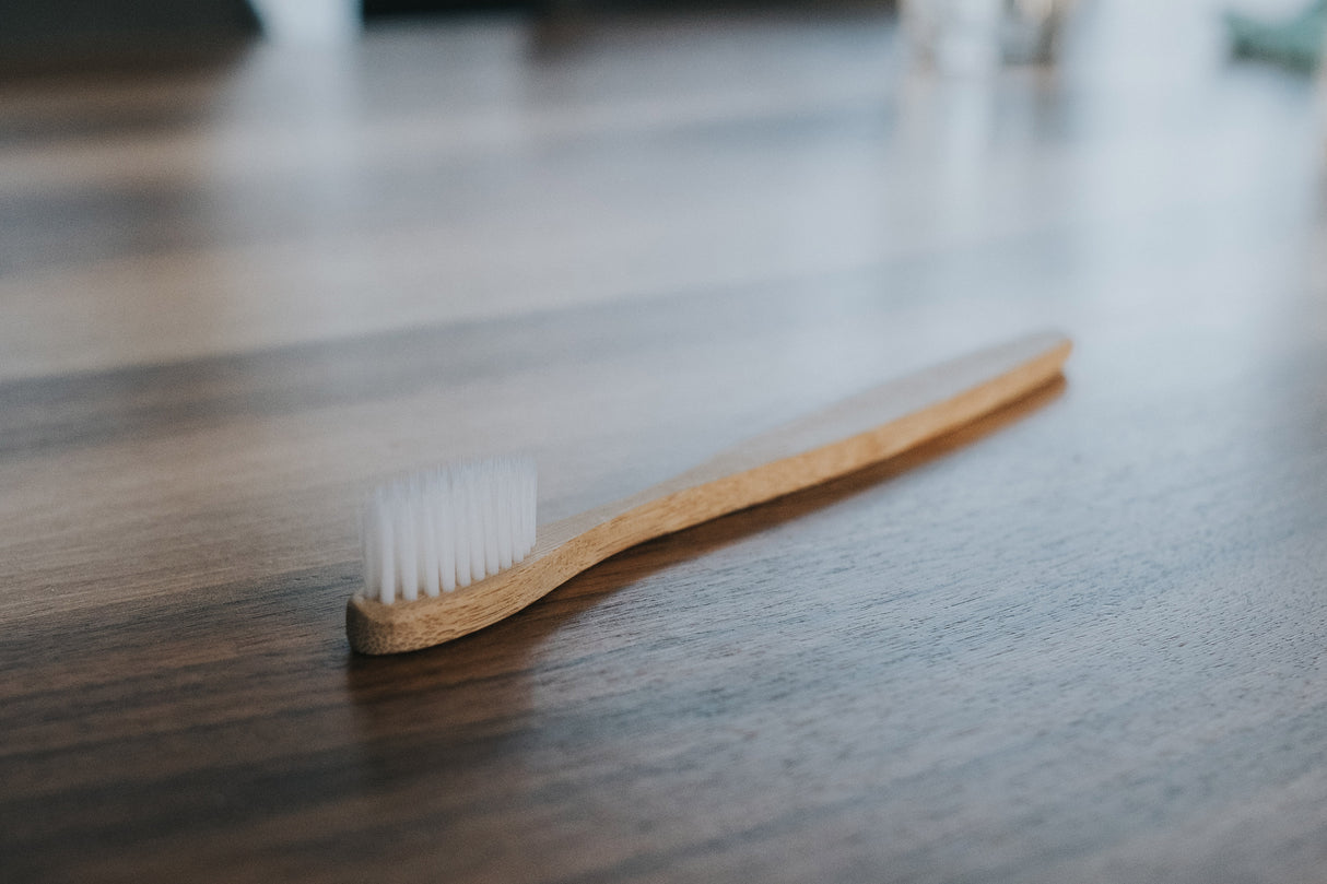 Zahnbürste aus Holz Personalisierbar