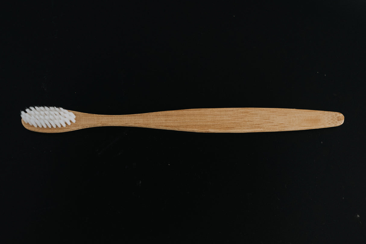 Zahnbürste aus Holz Personalisierbar